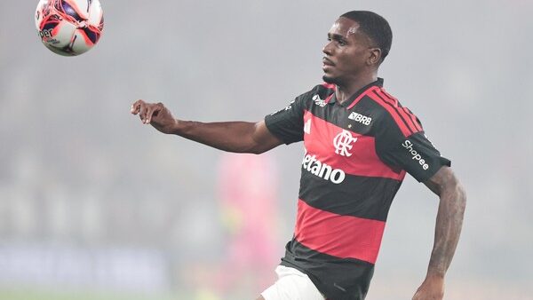 Flamengo arrecada menos que o previsto com vendas de jogadores em 2026; entenda os números